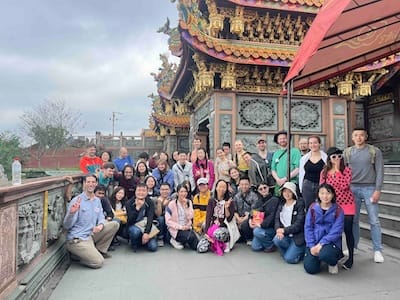 photo of a Language Walk group at Hongludi