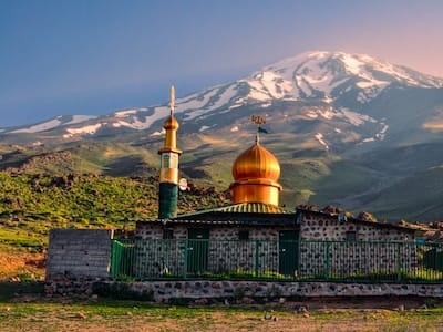 photo towards damavand mountain